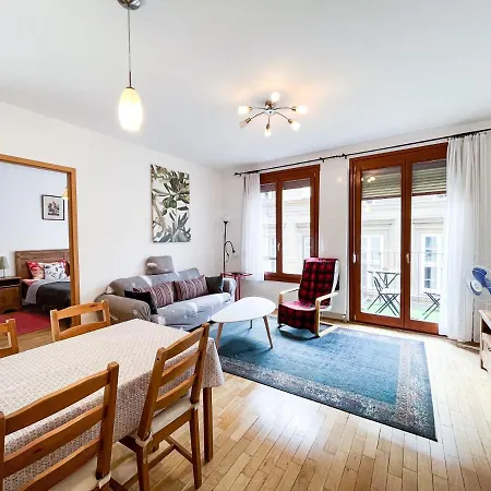 Apartment Artemisia Luxury Balcony *