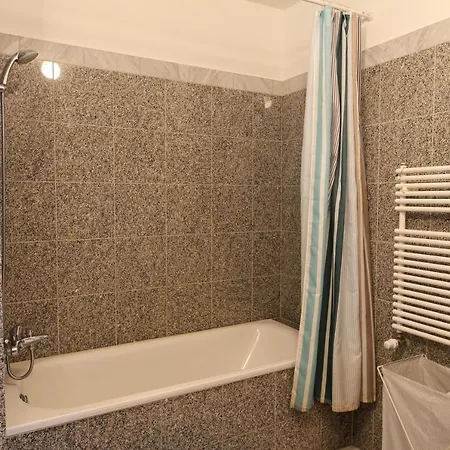 Apartment Artemisia Luxury Balcony